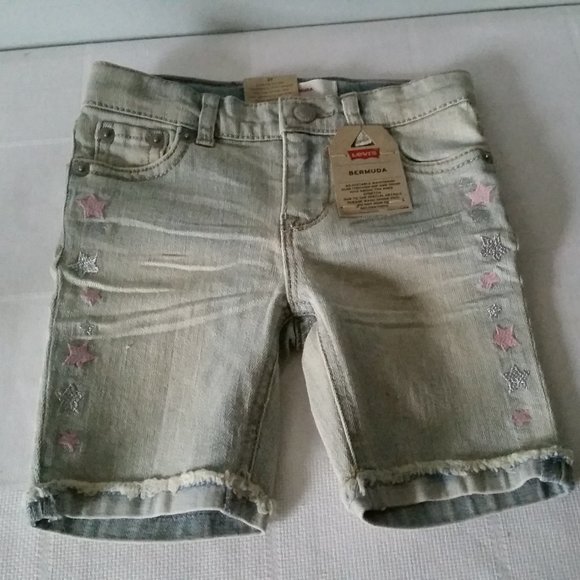 Levi's Other - Levi’s Girls Floral Bermuda Shorts size 2T